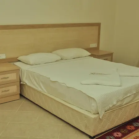 Paradise Villaları Otel 5*